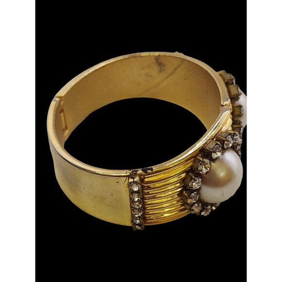 Unsigned Heavy Pearl and Rhinestone Clamper Bangle Bracelet (A4934) - Picture 6 of 8
